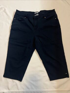 Catherines Black Cropped Stretch Jeans